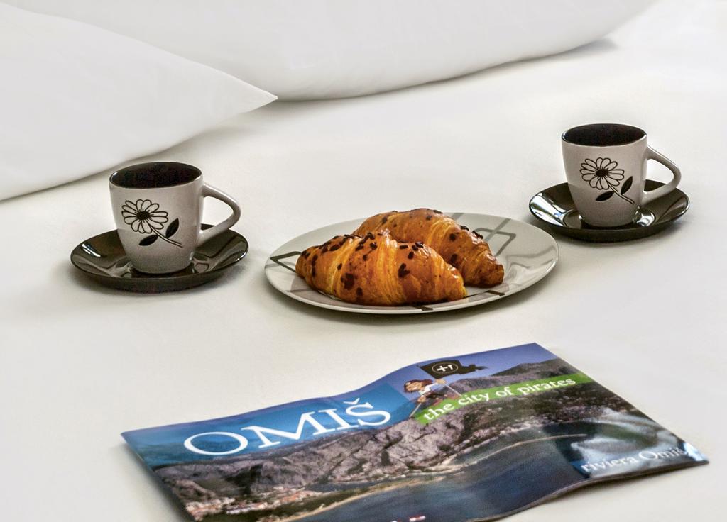 Apartment Lejo 오미스 외부 사진