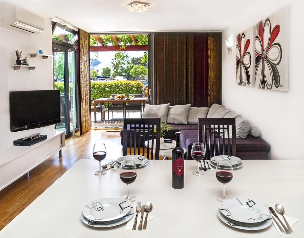 Apartment Lejo 오미스 외부 사진